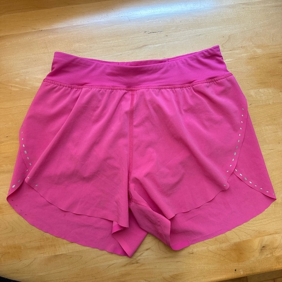 Sonic pink lululemon set, Wundertrain bra and fast and free shorts size 4 & 2 - Picture 5 of 6